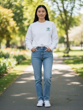 White Tennis Club Graphic Crewneck Pullover